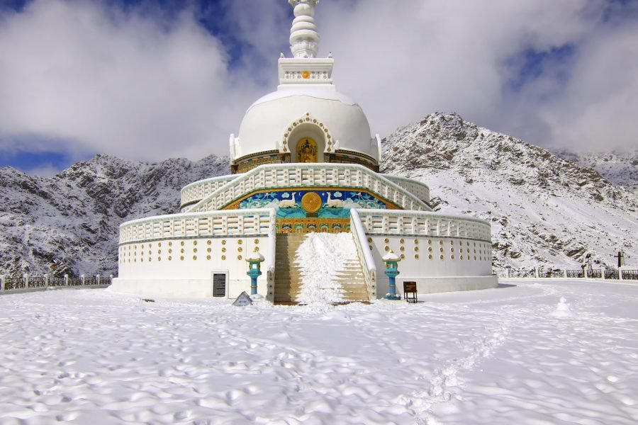 Ladakh Escape – Serenity & Adventure